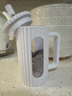 Tea dispenser